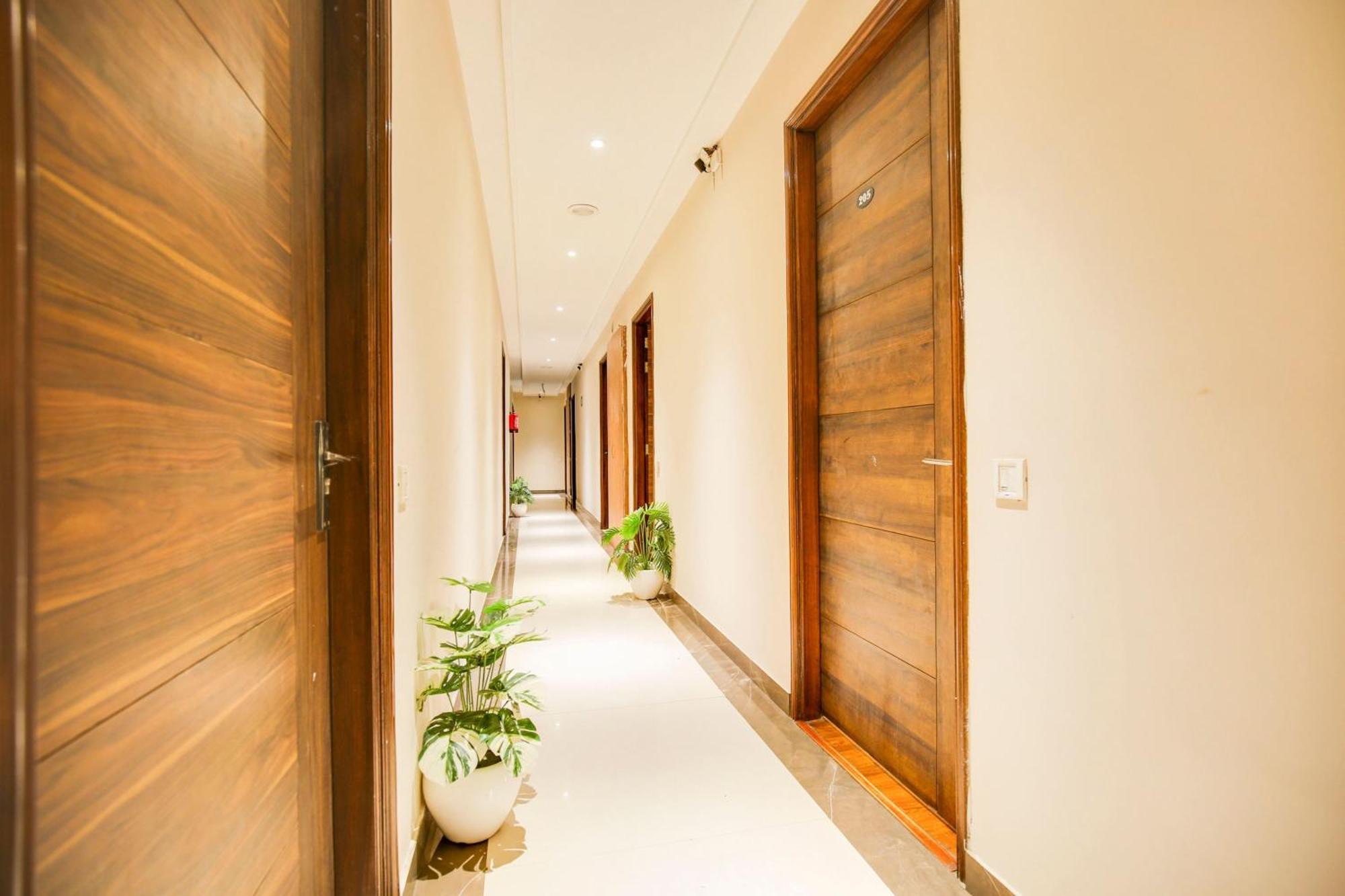 Super Townhouse Grand Fortune Amritsar Exterior photo